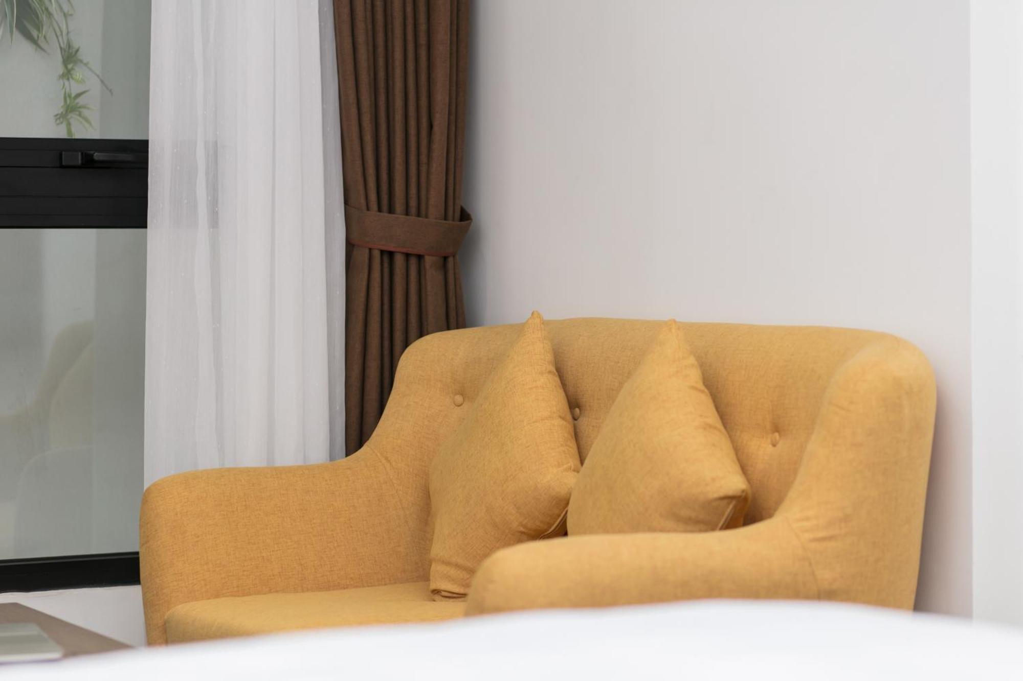 Hotel The Bloom Pham Viet Chanh - Modern Living Space In Saigon - A Choice For Western Travelers 4*