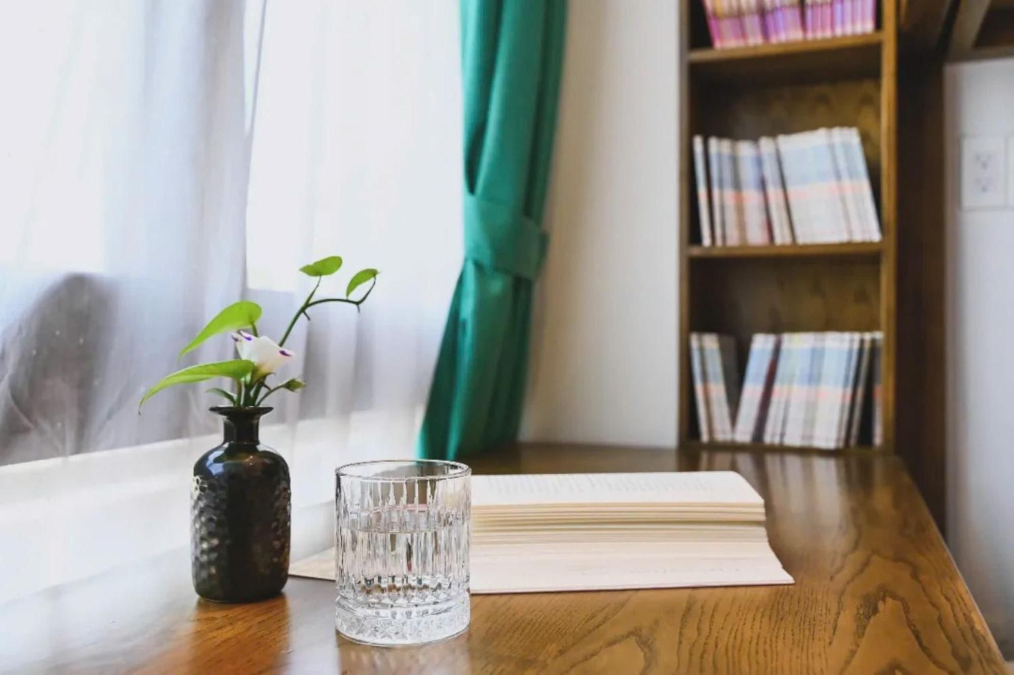 The Bloom Pham Viet Chanh - Modern Living Space In Saigon - A Choice For Western Travelers Hotel